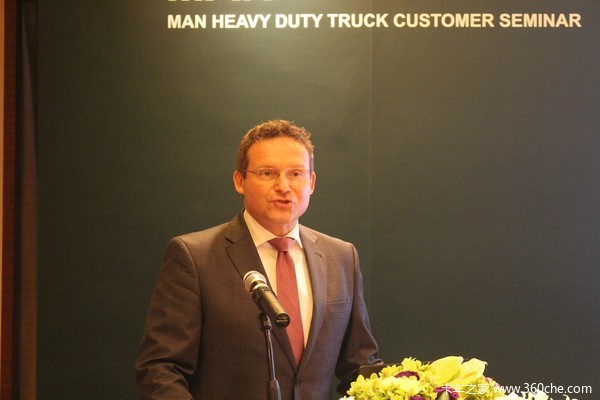 扛250噸沒壓力&nbsp;&nbsp;MAN國(guó)內(nèi)最大馬力大件車